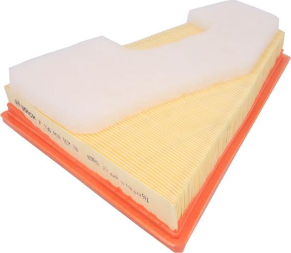 BOSCH F 026 400 657 - Filtro aria www.autoricambi360.it