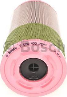 BOSCH F 026 400 257 - Filtro aria www.autoricambi360.it