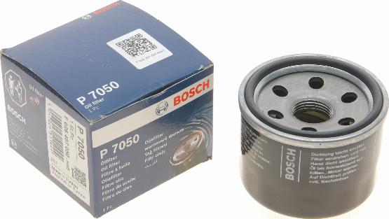 BOSCH F 026 407 050 - Filtro olio www.autoricambi360.it