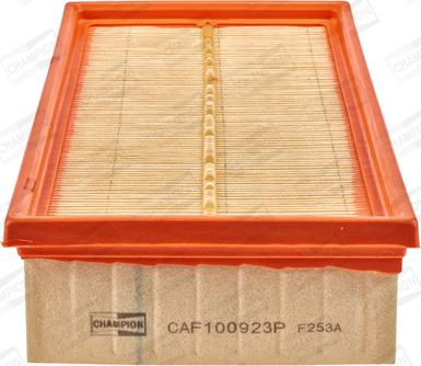 Champion CAF100923P - Filtro aria www.autoricambi360.it