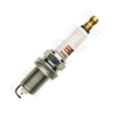 Champion OE184/R04 - Candela accensione www.autoricambi360.it