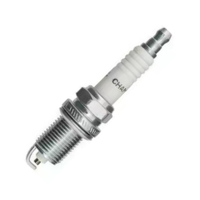 Champion OE066/R04 - Candela accensione www.autoricambi360.it