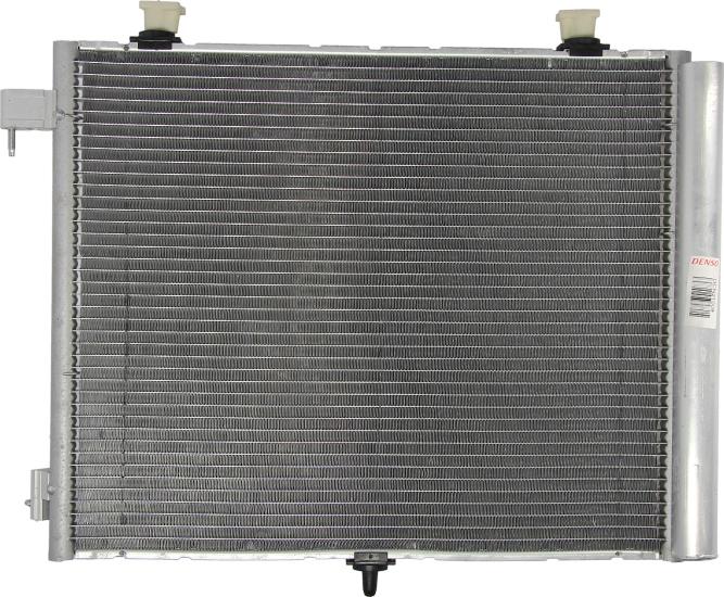 Denso DCN21009 - Condensatore, Climatizzatore www.autoricambi360.it