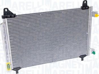 Magneti Marelli 350203105700 - Condensatore, Climatizzatore www.autoricambi360.it