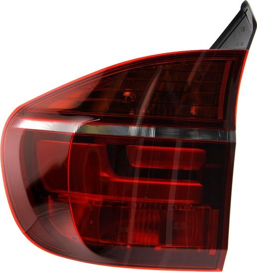 Magneti Marelli 710815040015 - Luce posteriore www.autoricambi360.it