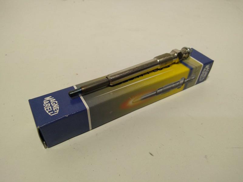 Magneti Marelli UC12A - Candeletta www.autoricambi360.it