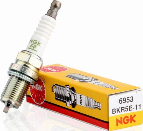 NGK BKR5E-11 - Candela accensione www.autoricambi360.it