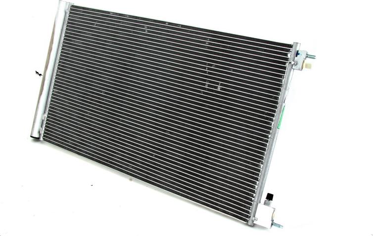 NISSENS 940124 - Condensatore, Climatizzatore www.autoricambi360.it