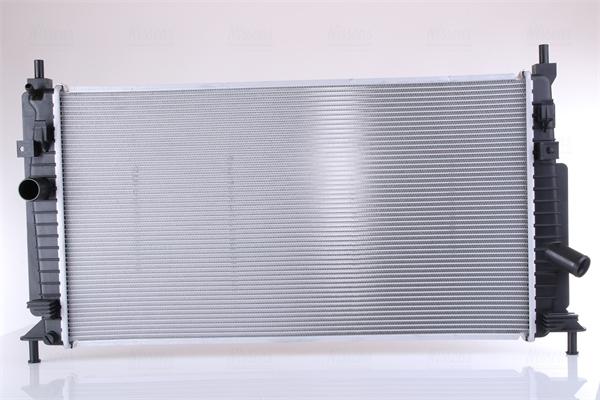 NISSENS 68520 - Radiatore, Raffreddamento motore www.autoricambi360.it
