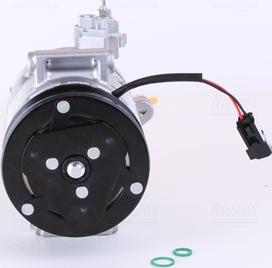 NISSENS 890758 - Compressore, Climatizzatore www.autoricambi360.it