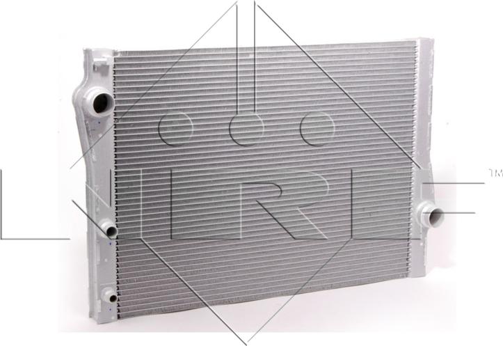 NRF 58467 - Radiatore, Raffreddamento motore www.autoricambi360.it
