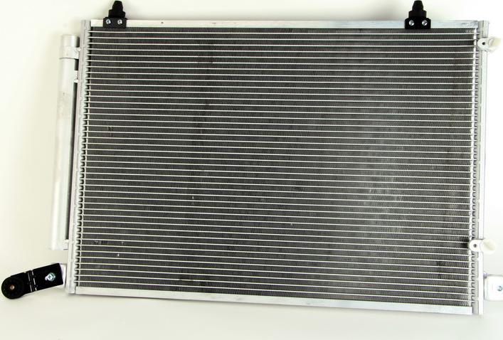 NRF 35612 - Condensatore, Climatizzatore www.autoricambi360.it