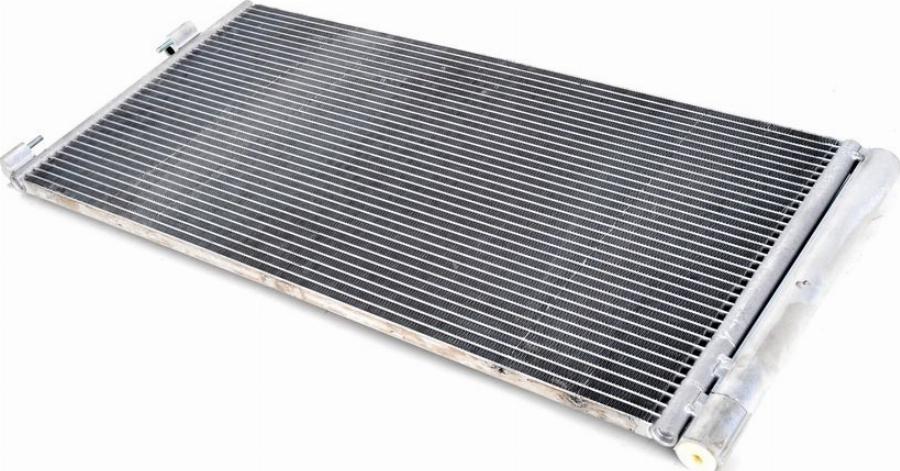 NRF 35890 - Condensatore, Climatizzatore www.autoricambi360.it