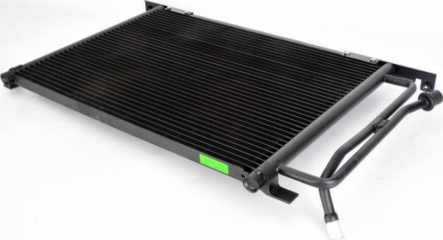 NRF 35250 - Condensatore, Climatizzatore www.autoricambi360.it