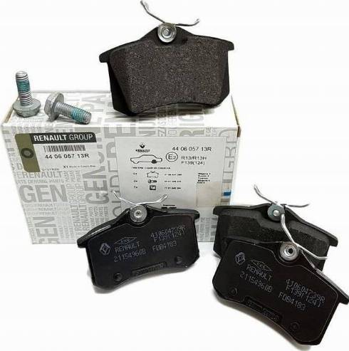 RENAULT 440605713R - Kit pastiglie freno, Freno a disco www.autoricambi360.it