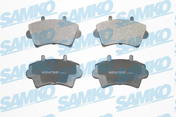 Samko 5SP884 - Kit pastiglie freno, Freno a disco www.autoricambi360.it