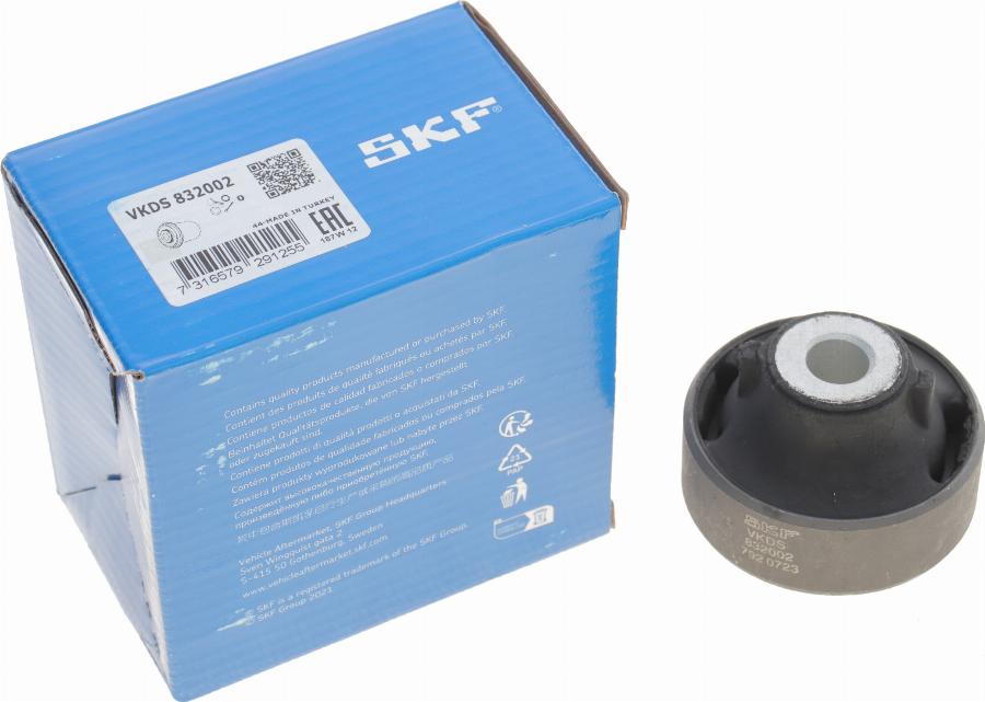 SKF VKDS 832002 - Supporto, Braccio oscillante www.autoricambi360.it